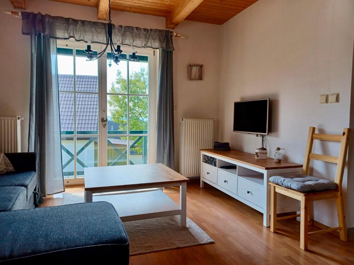 Hill 47 By Interhome Vakantiehuis Cista (Hradec Kralove)